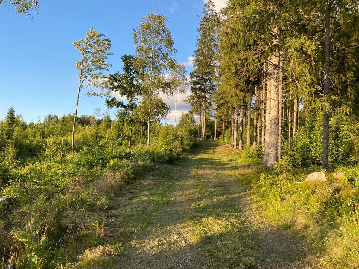 Skog Fegen Naera Ullaredヴィラ エクステリア 写真